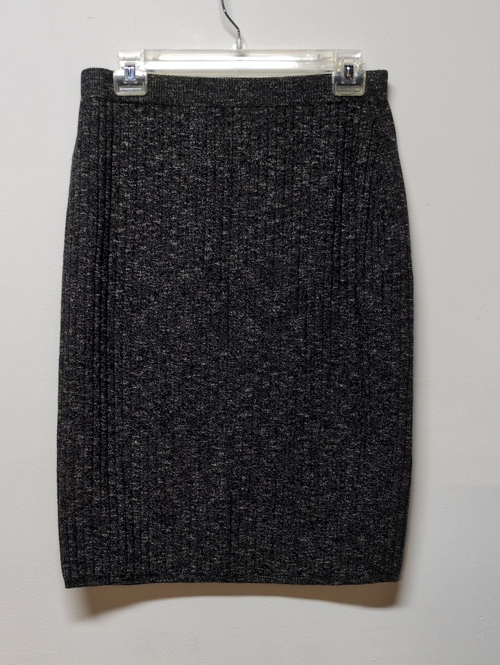 Max Studio Charcoal Black Woven Knit Knee-Length Skirt Size M